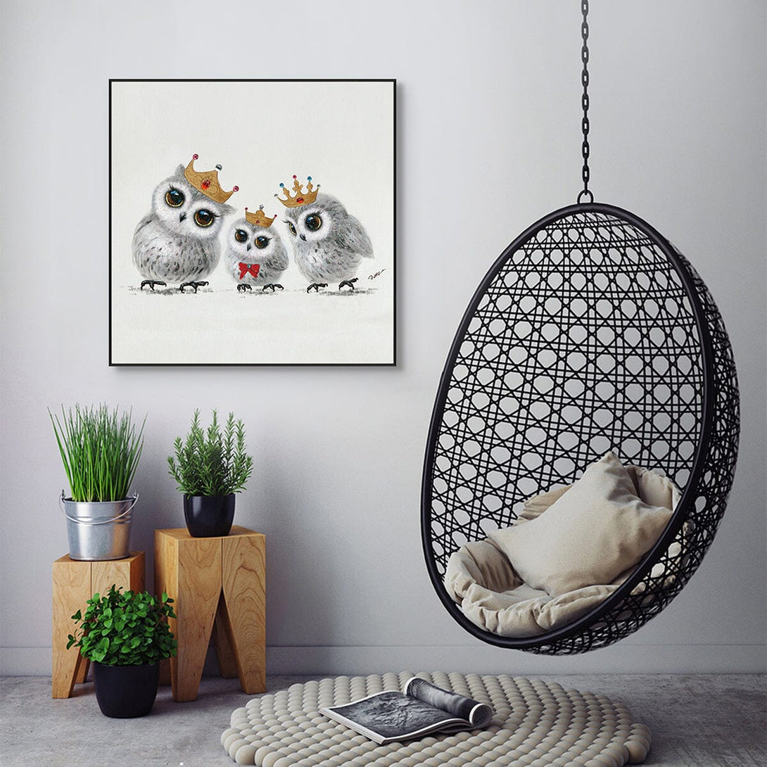 Royal Owl Family – Crowned Wisdom Painting #H3613 Painting artwepaint 